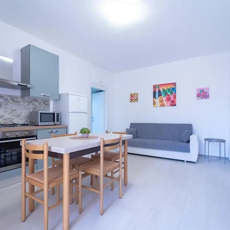 Misamar Apartment